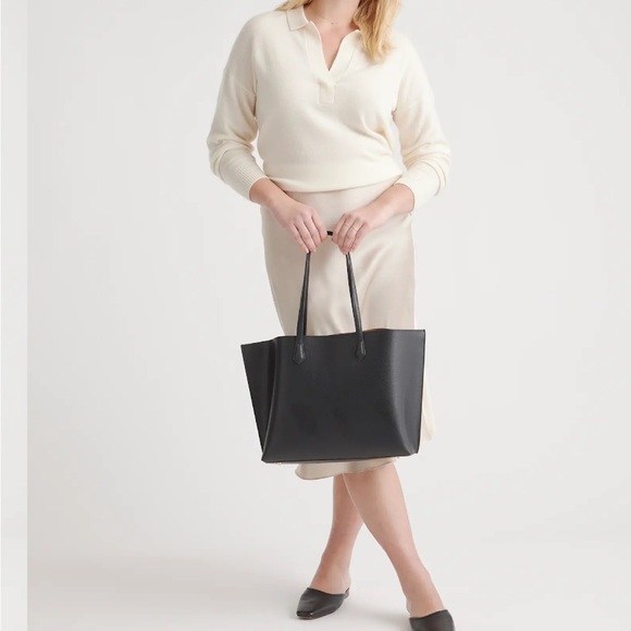 Quince Black Italian Leather Tote - Picture 4 of 11